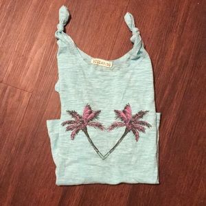Super fun relaxed billabong top
